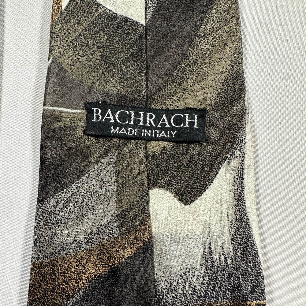 Men’s Italian Silk Bachrach Necktie - Picture 6 of 6